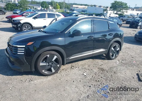 2025 Nissan Kicks Sr Intelligent Awd z USA, uszkodzony, nr VIN 3N8AP6DB2SL314287